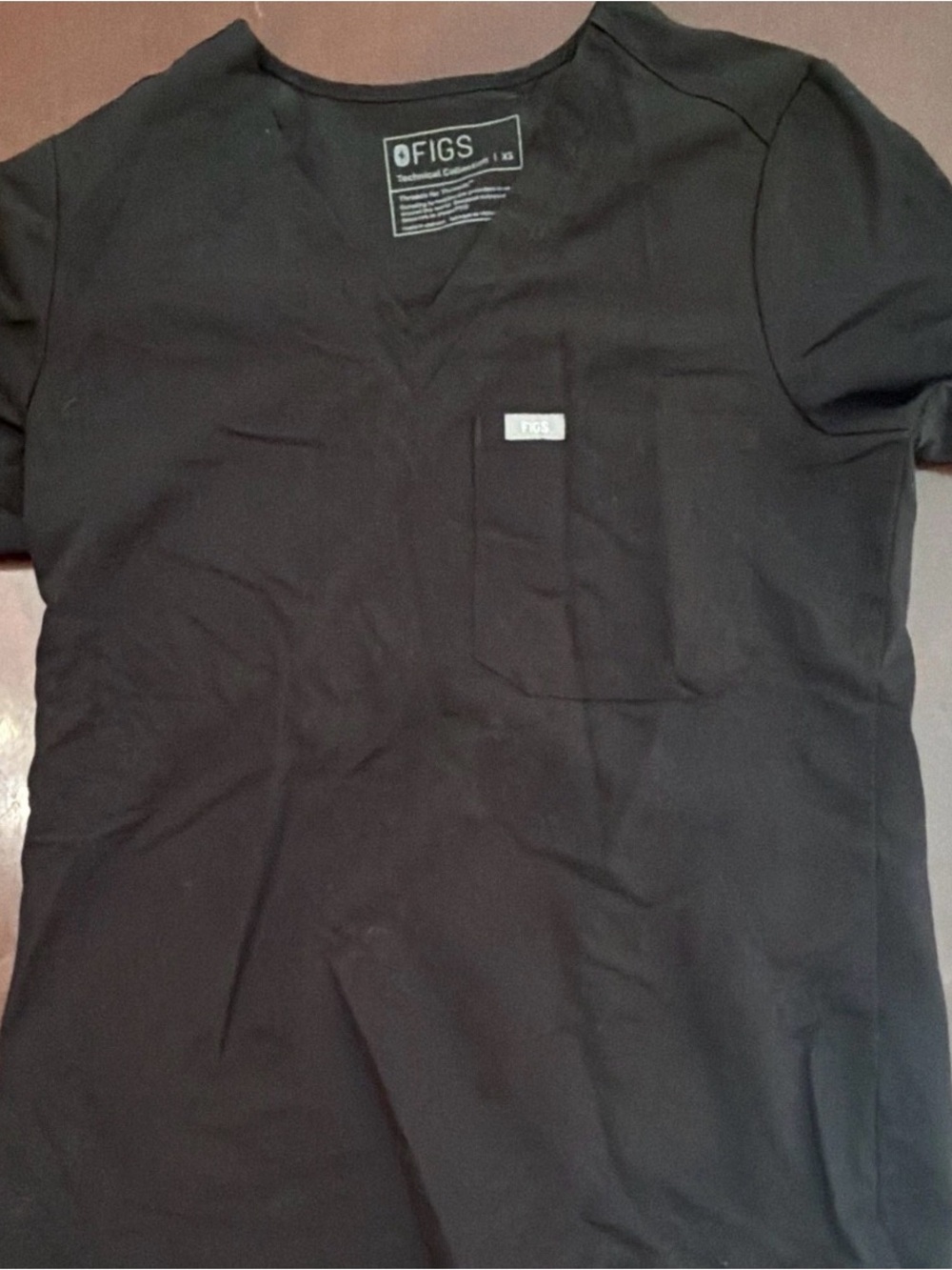 FIGS Women’s Black V-Neck Scrub Top
